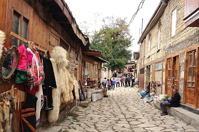 Lahij Tour